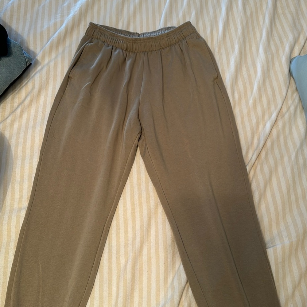 To small for me, very comfortable! Side medium